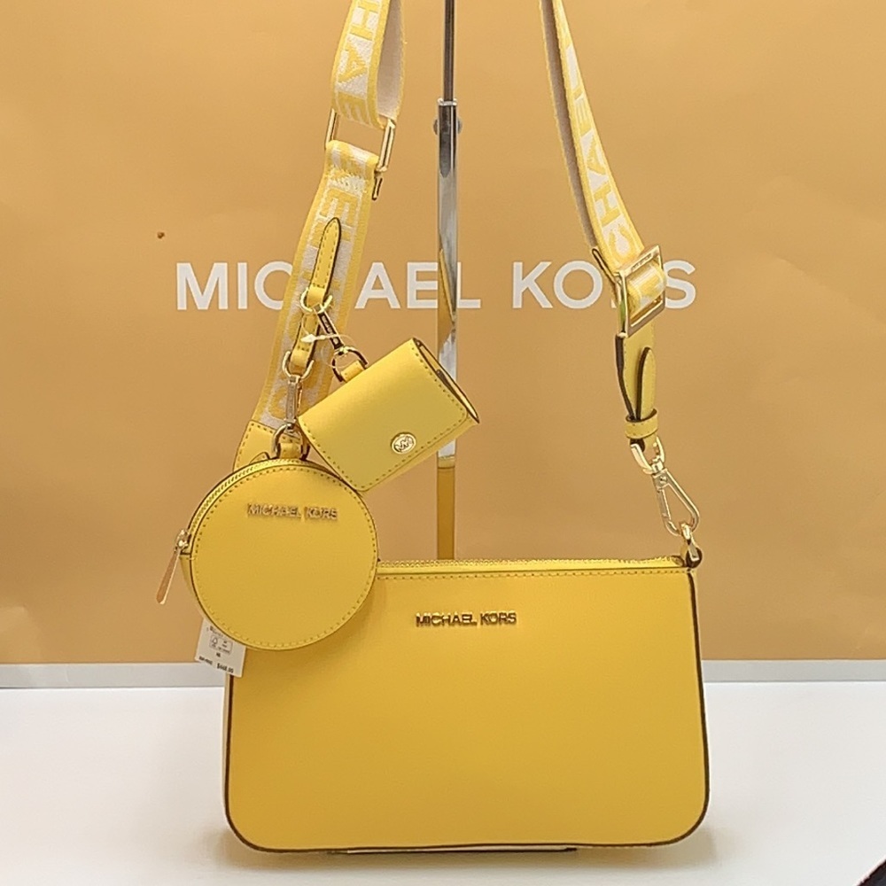 MICHAEL KORS JET SET TRAVEL SMALL
SHOULDER CROSSBODY BAG WITH TECH ATTCH AIRPOD - Picture 8 of 16